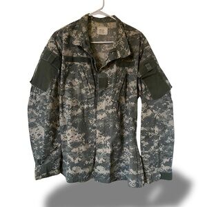United States U.S. Army ACU UCP Digital Camo Medium Long Camouflage Jacket